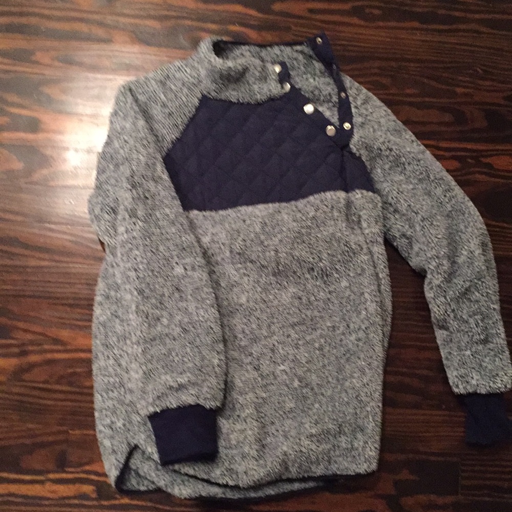 Fluffy pullover